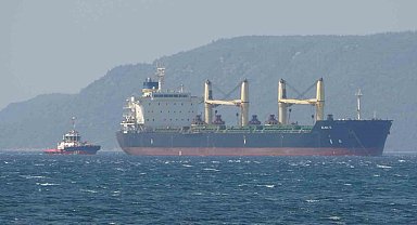 Çanakkale Boğazı'ndan geçen genel kargo gemisi makine arızası yaptı