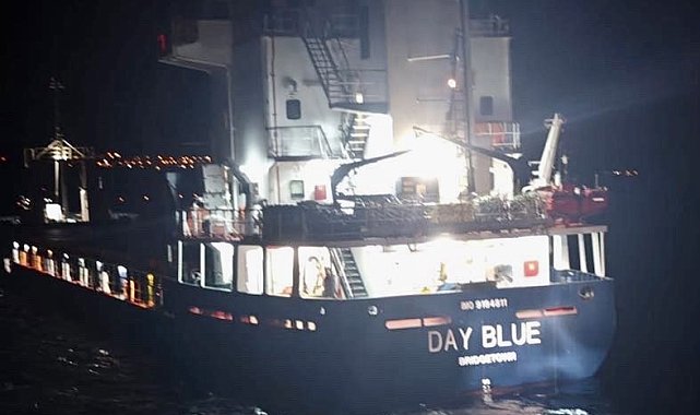 Çanakkale Boğazı'ndan geçen genel kargo gemisi makine arızası yaptı