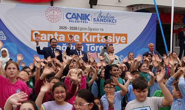 Canik Belediyesi'nden 2 binin üzerinde öğrenciye çanta ve kırtasiye desteği