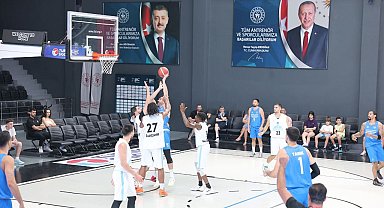 Çayırova Belediyesi, hazırlık maçında Balıkesir Büyükşehir Belediyespor'u mağlup etti