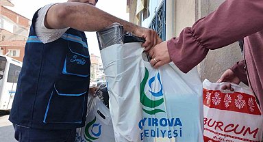 Çayırova'da ihtiyaç sahibi öğrencilere kırtasiye desteği