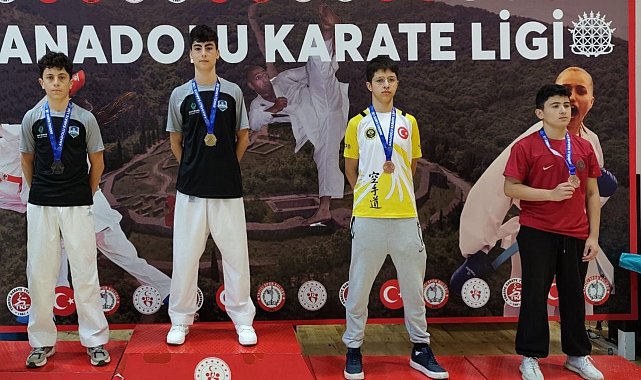 Çayırovalı karateciler, turnuvadan 5 madalyayla döndü