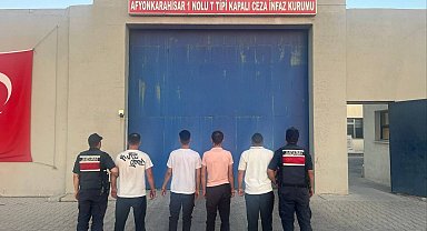 Cezaevinden izinli çıkıp uyuşturucu satmaya çalışırken yakalandı