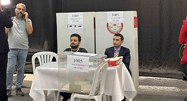 CHP İstanbul İl Başkanlığı Olağanüstü Kongresi'nde oylama tamamlandı