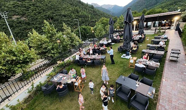 CHP'li Merkezefendi'de ruhsatı olmayan Ornaz restoran için adrese teslim ihale iddiası