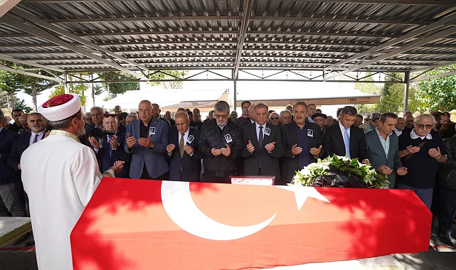 CHP'nin emektar ismi Bülent Hasan Tanla son yolculuğuna uğurlandı