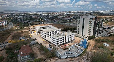 Çiftçi, yapımı devam eden projeleri inceledi