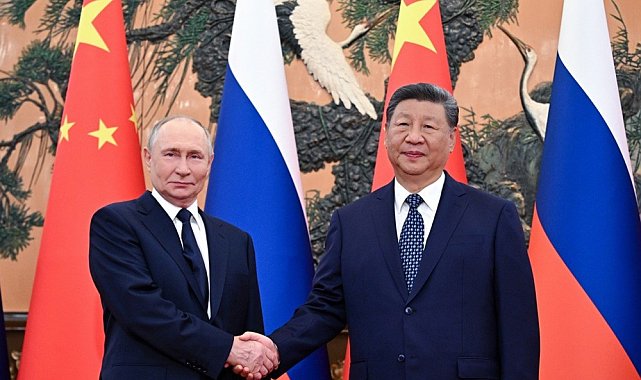 Çin Devlet Başkanı Xi, Rus mevkiidaşı Putin ile bir araya geldi