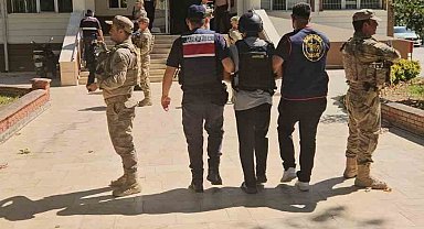 Cinayet zanlısı tutuklanarak cezaevine gönderildi