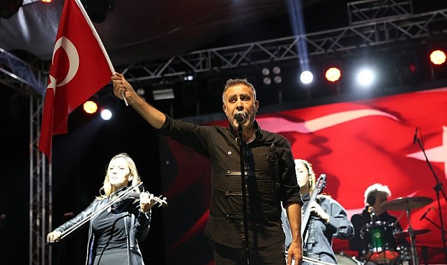 Çivril'de festival coşkusu Haluk Levent ile doğruya ulaştı