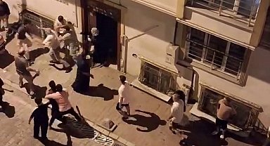 Çocukların kavgasına aileler dahil oldu, ortalık savaş alanına döndü
