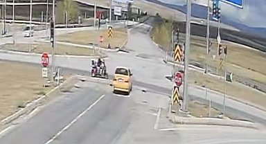 Çorum'da ticari taksi ile üç tekerlekli motosiklet çarpıştı: 1 yaralı