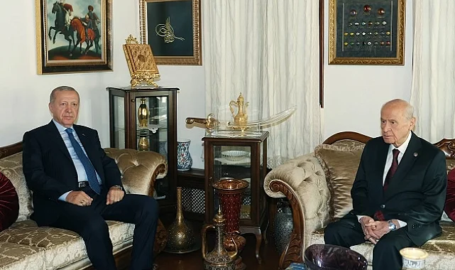 Cumhurbaşkanı Erdoğan, MHP lideri Bahçeli'yi evinde ziyaret etti
