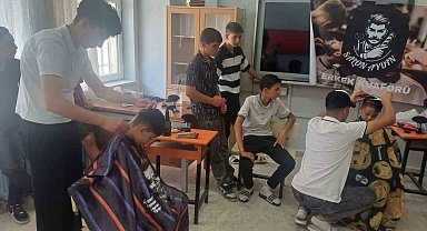 Dadaloğlu'nda öğrenciler ücretsiz tıraş edildi
