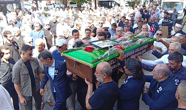 Denizli siyasetinin önemli ismi Yağcı son yolculuğuna uğurlandı