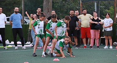 Denizli'de sporcular aileleriyle yarıştı