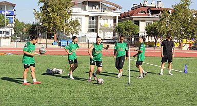 Denizli'nin kızları yeni sezona Süper Lig hedefiyle hazırlanıyor