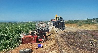 Devrilen üzüm yüklü traktörün sürücüsü hayatını kaybetti