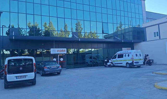 Didim'de göçmen botundan denize düşen anne ve çocuğu hayatını kaybetti