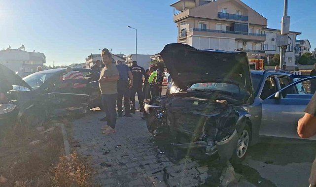 Didim'de trafik kazası: 1'i ağır 5 yaralı