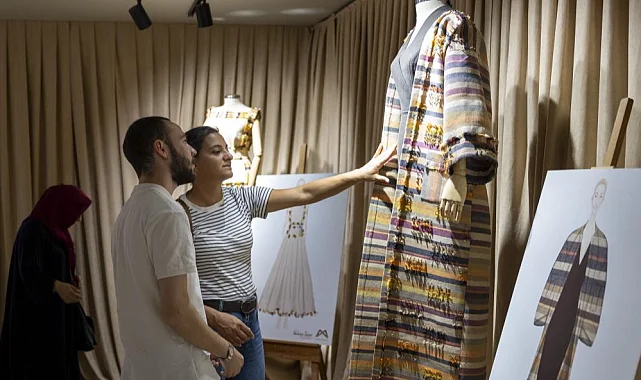 Dilek Hanif'ten Mersin'e özgü moda şöleni