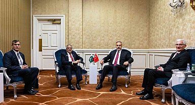 Dışişleri Bakanı Fidan, Pakistan Dışişleri Bakanı Dar ile görüştü