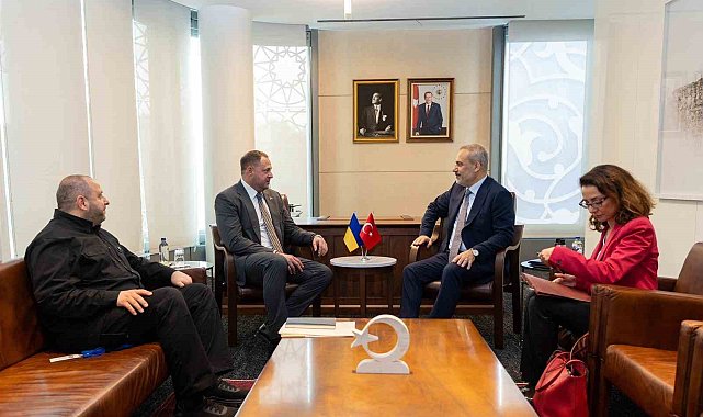 Dışişleri Bakanı Fidan, Ukrayna Devlet Başkanlığı Ofisi Başkanı Yermak ile bir araya geldi