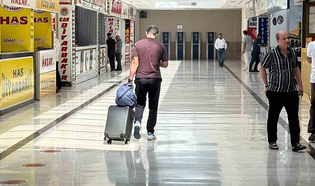 Diyarbakır otogarında okul yoğunluğu başladı