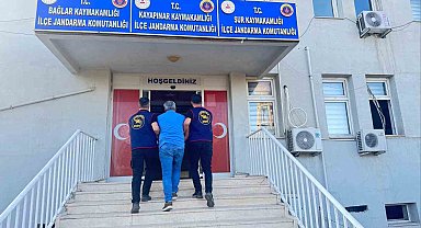 Diyarbakır'da 20 ila 2 yıl altı hapis cezası bulunan 40 kişi yakalandı