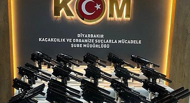 Diyarbakır'da kaçakçılık operasyonlarında çok sayıda silah ve aparatı ele geçirildi: 6 tutuklama