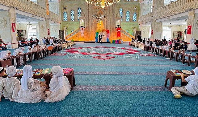 Diyarbakır'da minik öğrenciler Kur'an-ı Kerim öğrenmeye ilk adımlarını attı