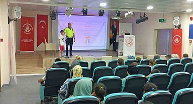 Diyarbakır'da trafik polislerinden öğrencilere trafik eğitimi