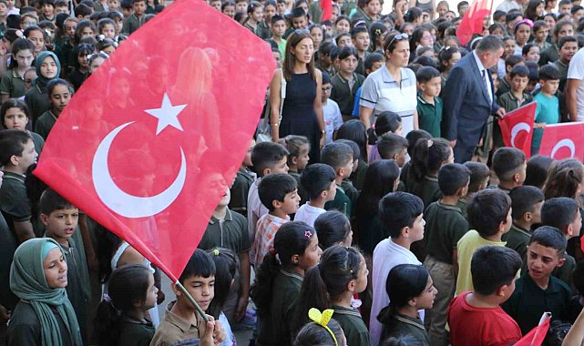 Diyarbakır'da yeni eğitim-öğretim yılının ilk zili çaldı