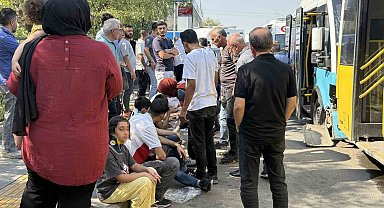 Diyarbakır'ın Yenişehir ilçesinde freni patlayan halk otobüsünün, durakta bekleyen halk otobüsüne çarpması sonucu çok sayıda yolcu yaralandı.