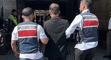 Dolandırıcılık suçundan 8 yıl 4 ay hapis cezası bulunan şahıs jandarma tarafından yakalandı