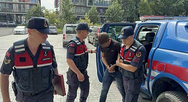 Dolandırıcılıktan 15 yıl hapis cezası bulunan şahıs jandarma tarafından yakalandı
