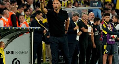 Domenico Tedesco, galibiyetle başladı