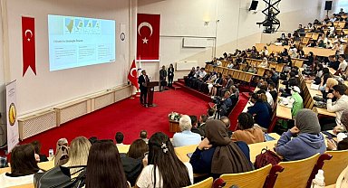 DPÜ'de Akademik yılın ilk dersi: "Filistin Türkiye'nin Neyi Olur?"