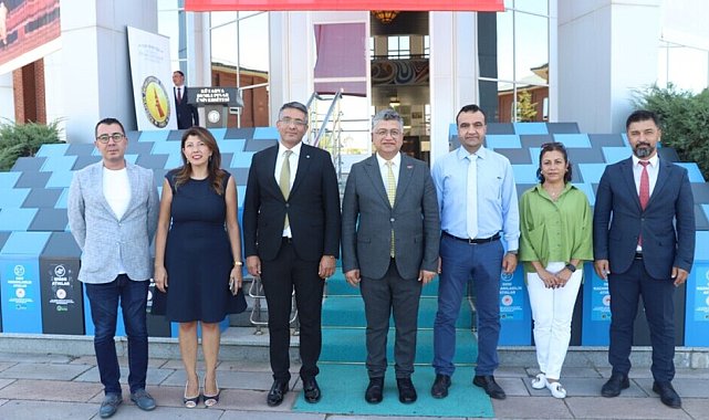 DPÜ'de sıfır atık kutuları teslim töreni düzenlendi