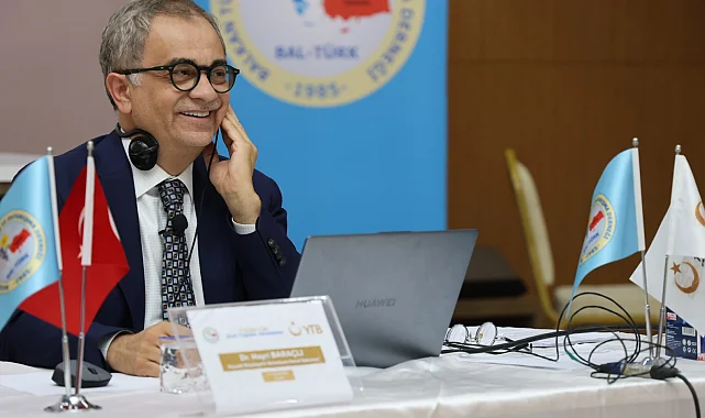 Dr. Hayri Baraçlı, Bulgaristan'dan gelen gençlerle liderlik üzerine buluştu