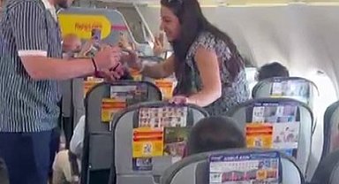 Dünyaevine ilk adımı gökyüzünde attılar