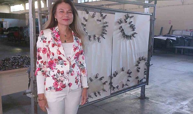 Dünyanın ilk kadın deri profesörü Prof. Dr. Elif Eser Eke Bayramoğlu'ndan gururlandıran başarı