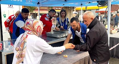 Düzce Belediyesi'nden 19 Eylül'e özel lokma ikramı