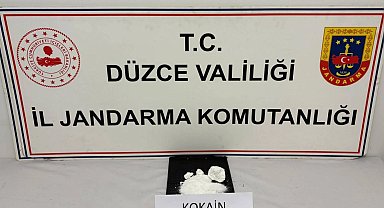 Düzce'de 800 bin liralık kokain ele geçirildi