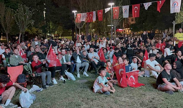 Düzceliler, İspanya maçı için tek yürek oldu