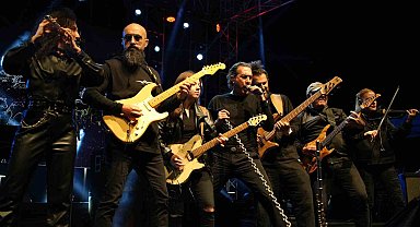 Edirne'de konser veren Kıraç, Güllü'yü andı