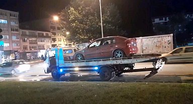 Edirne'de seyir halindeyken yanan araç kullanılamaz hale geldi