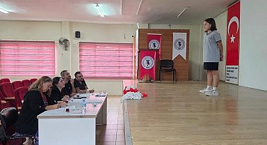 Efeler'de geleceğin tiyatrocuları için seçmeler sürüyor