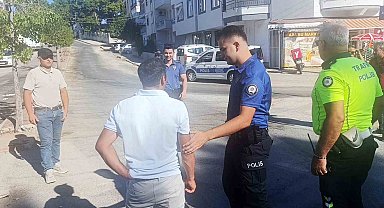 Ehliyetsiz sürücüyü korumak için yalan söyledi, karakola götürüldü