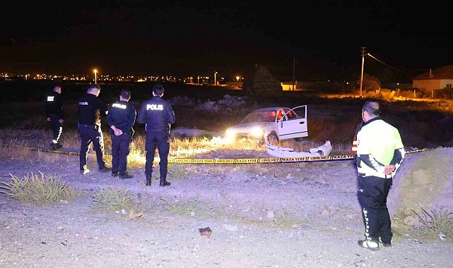 Ehliyetsiz ve alkollü otomobil sürücüsü takla atarak boş araziye girdi: 1 ölü, 1 yaralı